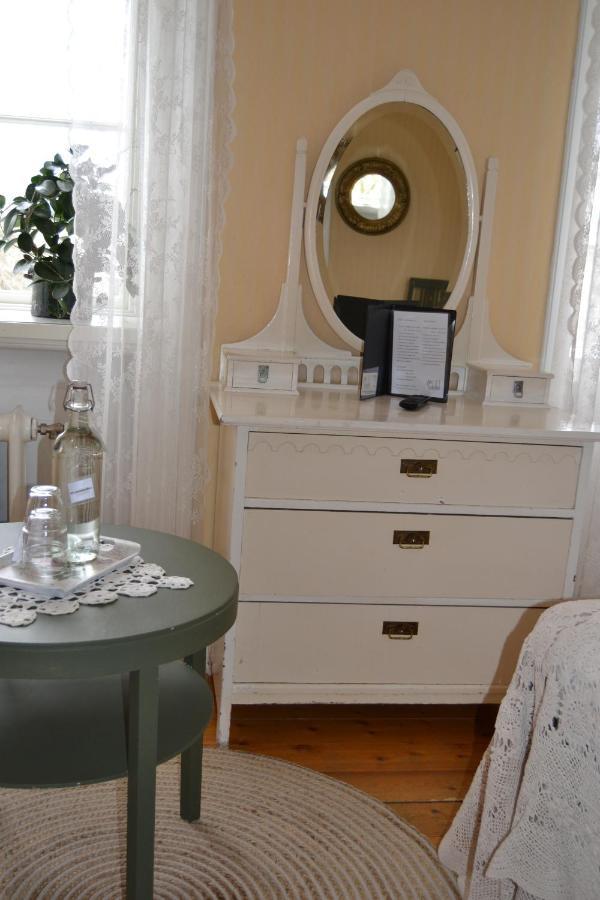 Lilla Hotellet Bed & Breakfast I Alingsås Dış mekan fotoğraf